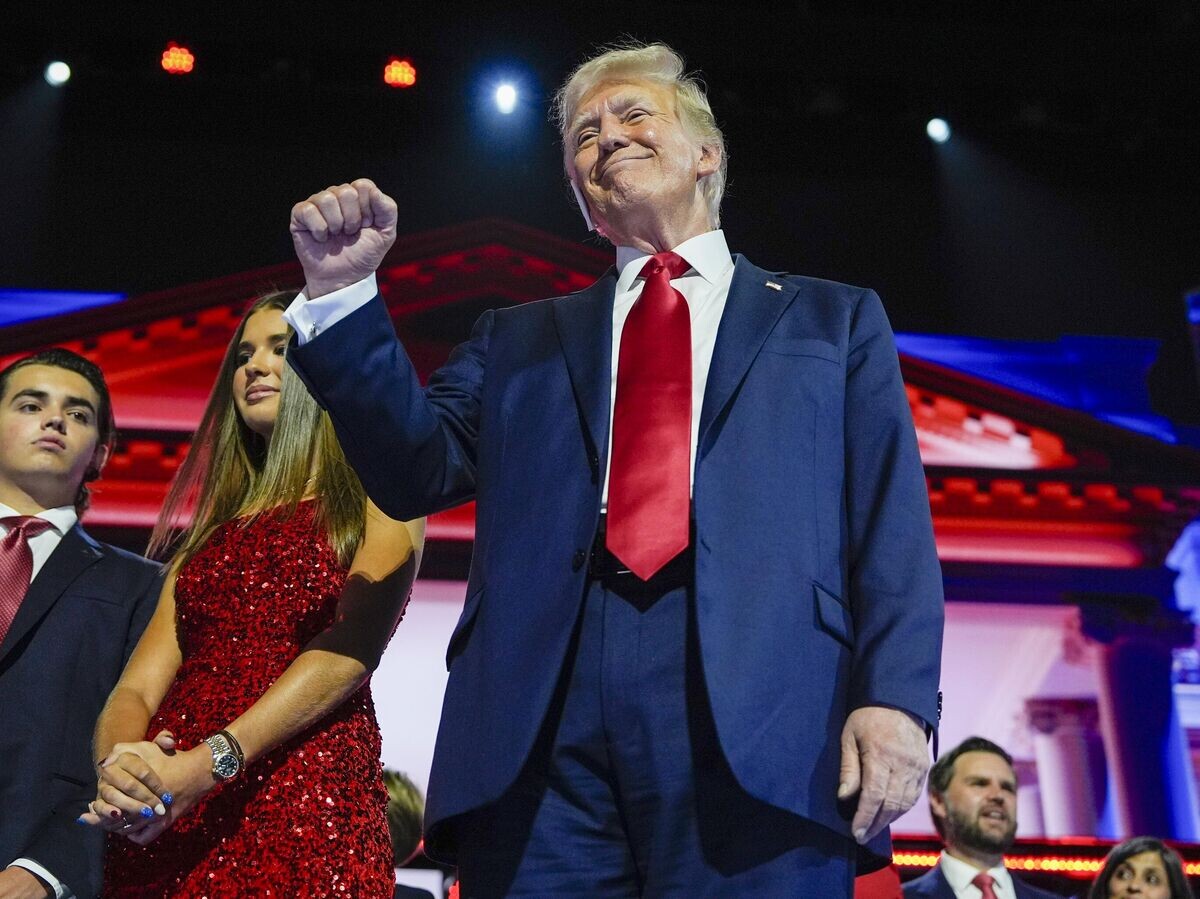    Кандидат в президенты от республиканской партии, бывший президент Дональд Трамп во время Национального съезда Республиканской партии в Милуоки© AP Photo / Carolyn Kaster