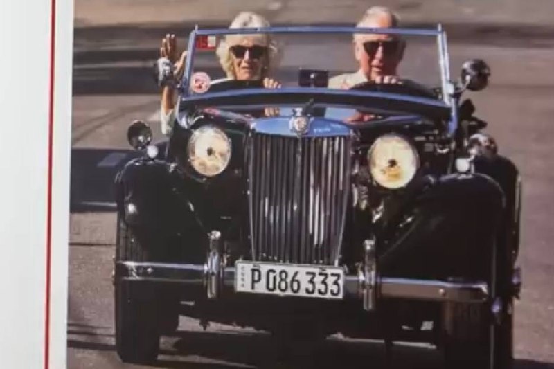 Скриншот из видео YouTube-канала blushsupreme