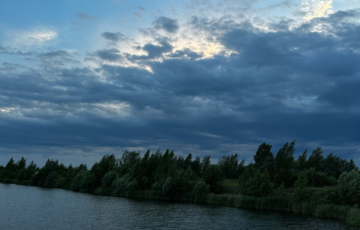 Великий Новгород, 3 часа ночи, июль 2024 года