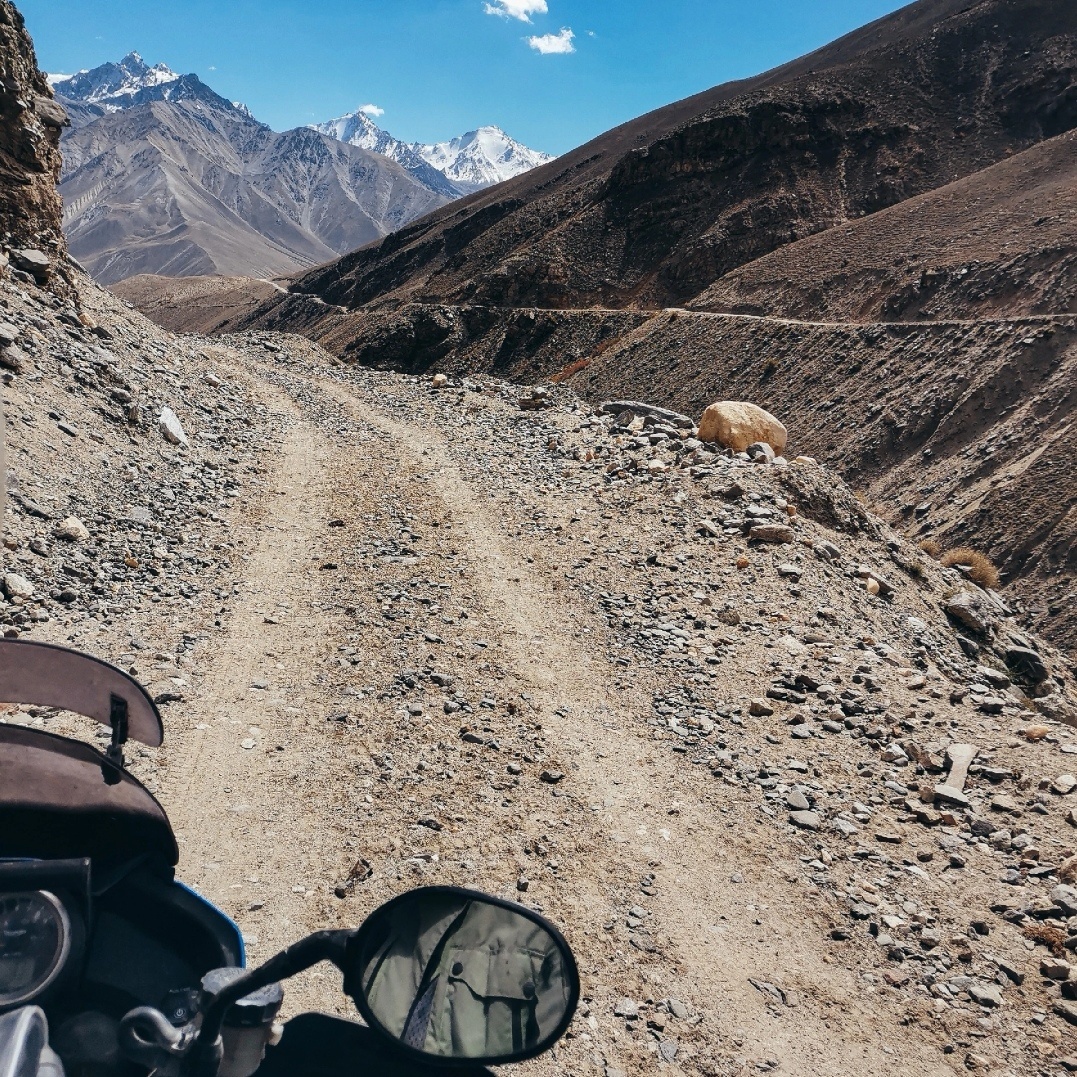 Шикарные виды Памирского тракта