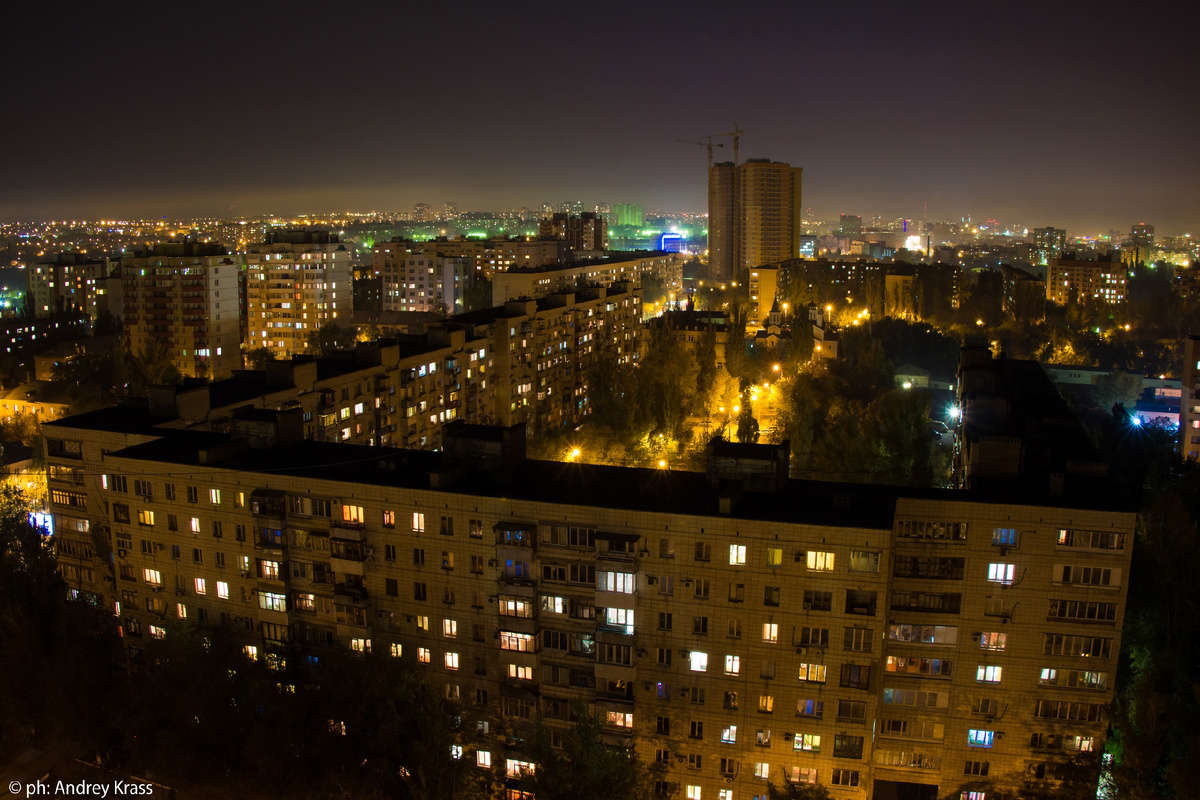 Ночной Волгоград с крыши дома | Ⓒ Andrey Krass