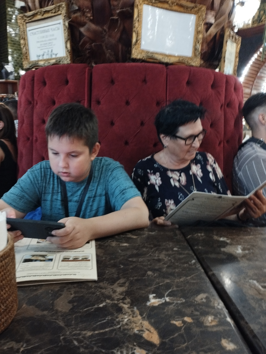 Выбирают блюда