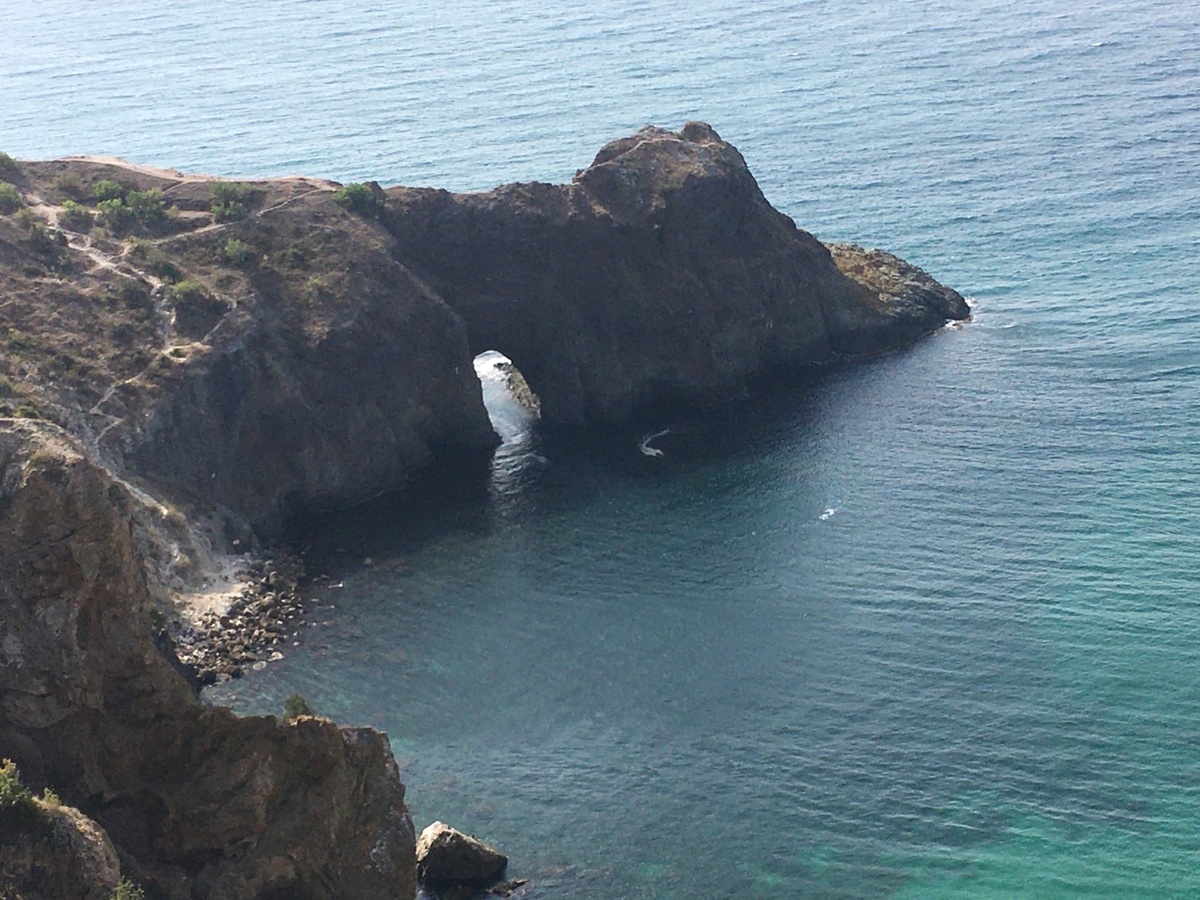 Личные фотографии.