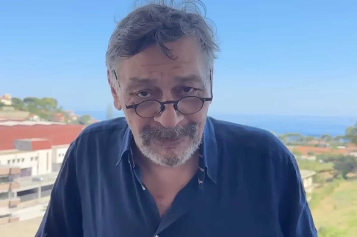    Дмитрий Назаров.