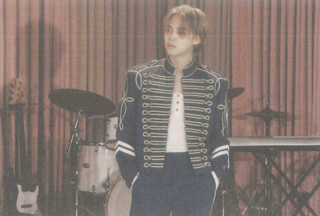 Сканы из фотобука альбома MUSE