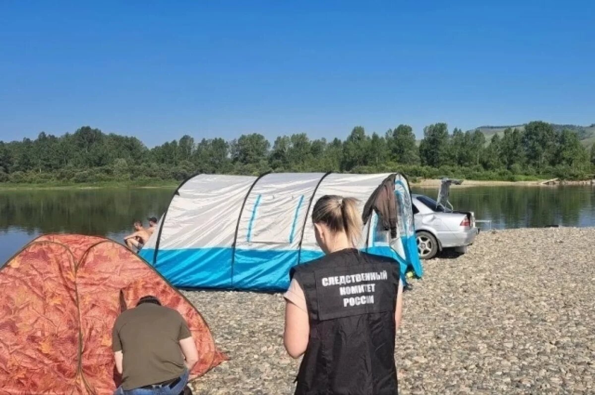    В Красноярском крае в реке Туба утонула годовалая девочка