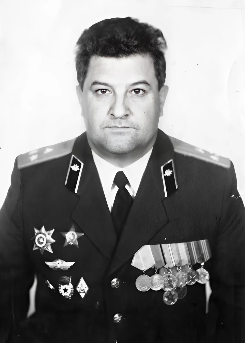 Полковник Семедов Хазрет Сапарович, начальник связи 36 армейского корпуса.