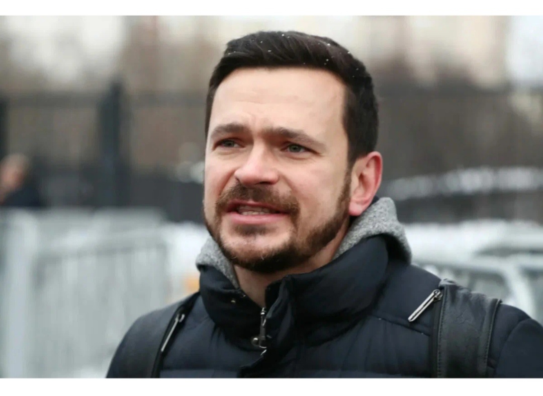 Яшин Илья Валерьевич. Политик, блогер, оппозиционер. Ныне политический заключëнный. 