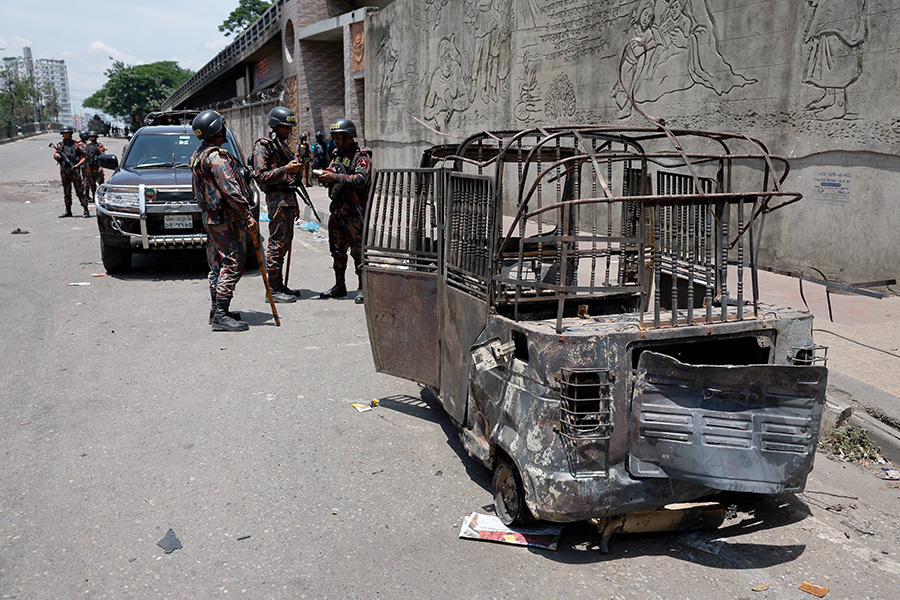    Mohammad Ponir Hossain / Reuters
