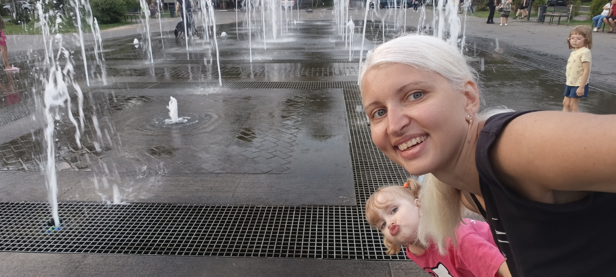 На фоне фонтанов в Щелково 