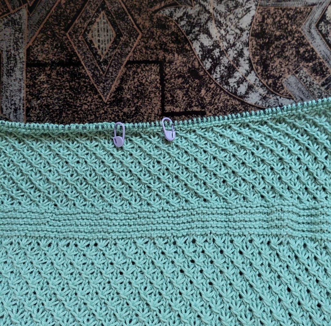 Выделены центральные петли.