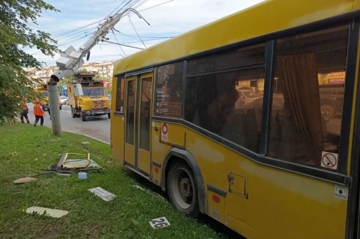    Всего пострадали семь человек.