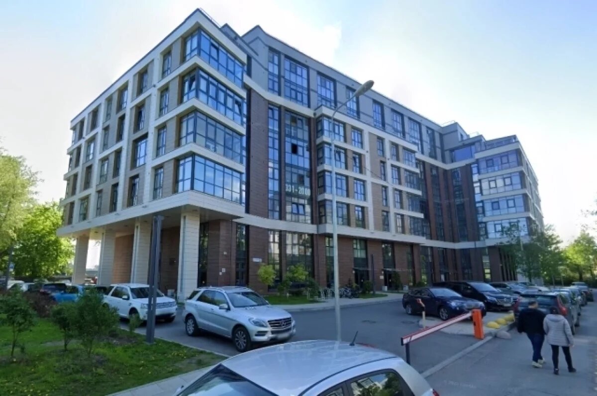    Здание на Ремесленной улице, в котором располагается Центр.