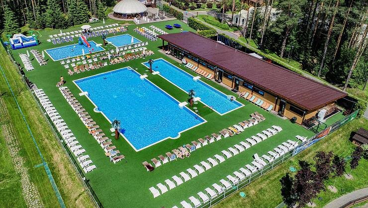 Охта парк апартаменты. Охта парк открытый бассейн зимой. Охта парк спа с бассейном. Мистолово (ленинградская область) охта парк. Охта парк зимний бассейн.