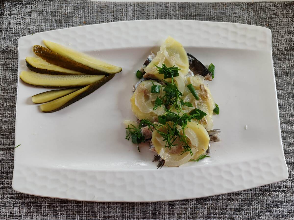 Мелкая, но вкусная рыбка.