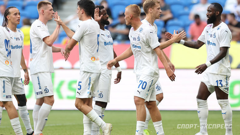    Футболисты «Динамо».Александр Федоров