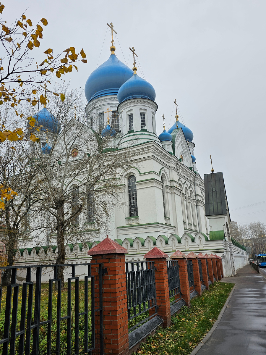 Иверский собор (фото автора Л. Баевой)