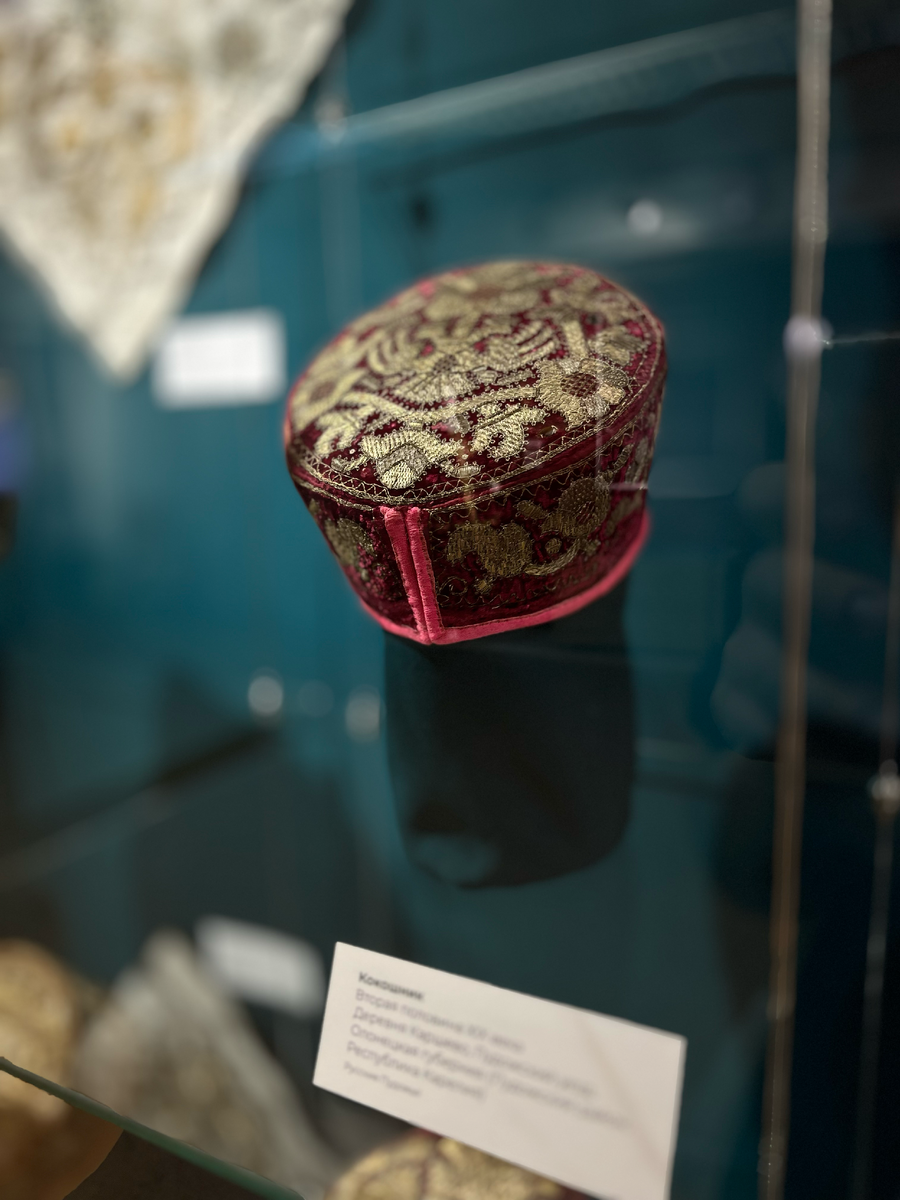 Кокошник, украшенный золотным шитьем, Олонецкая губерникя, 19 век