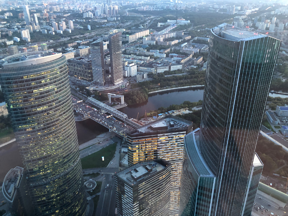 А на фото Москва-сити, смотровая площадка Панорама 360
