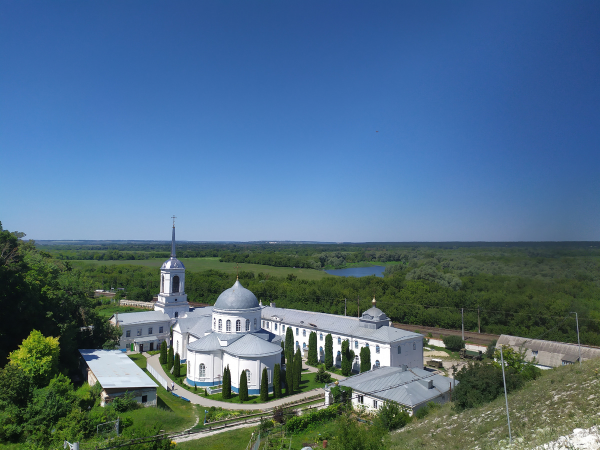 Дивногорский монастырь