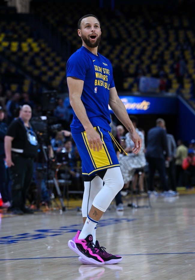 Curry 11s online