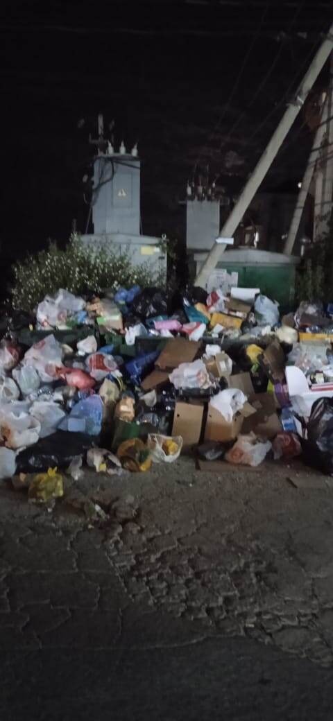 Одна из помоек Витязево (на ул. Лазурная)