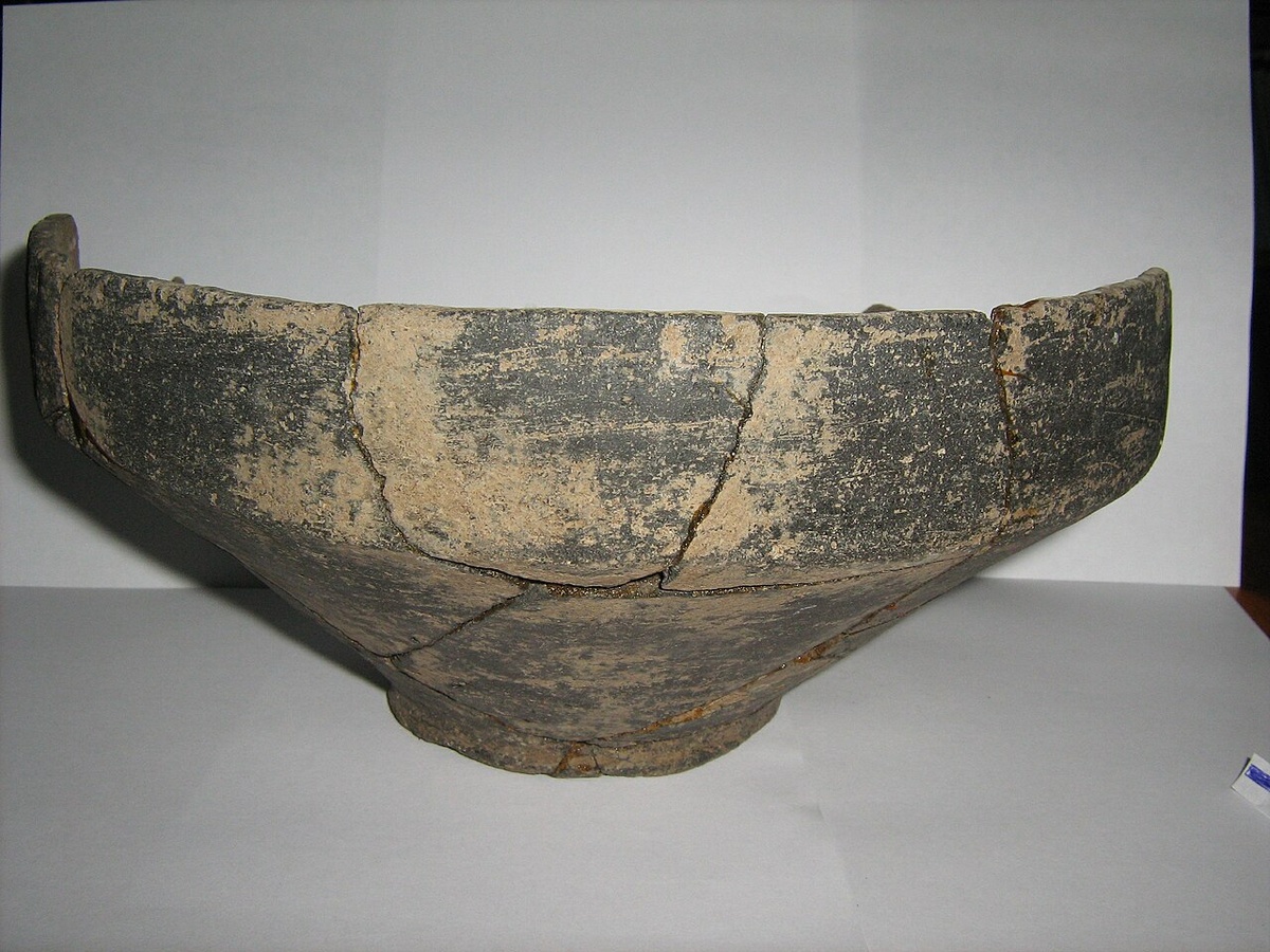 Керамика зарубинецкой археологической культуры