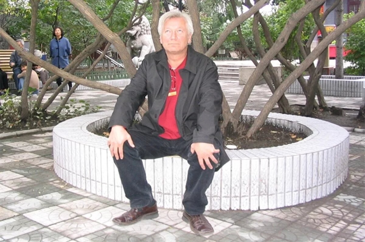    Аристарх Ливанов.
