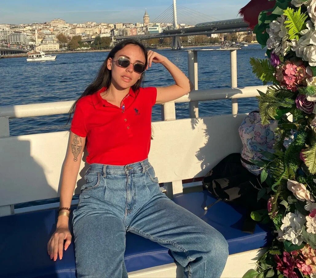 Босфор делит Стамбул на две части: Европу и Азию. Фото из личного архива