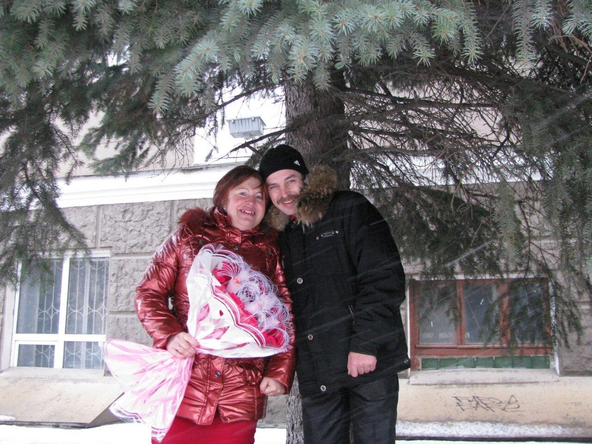 Мне снился сон. Я была молодой и красивой. Я с мужем в день свадьбы