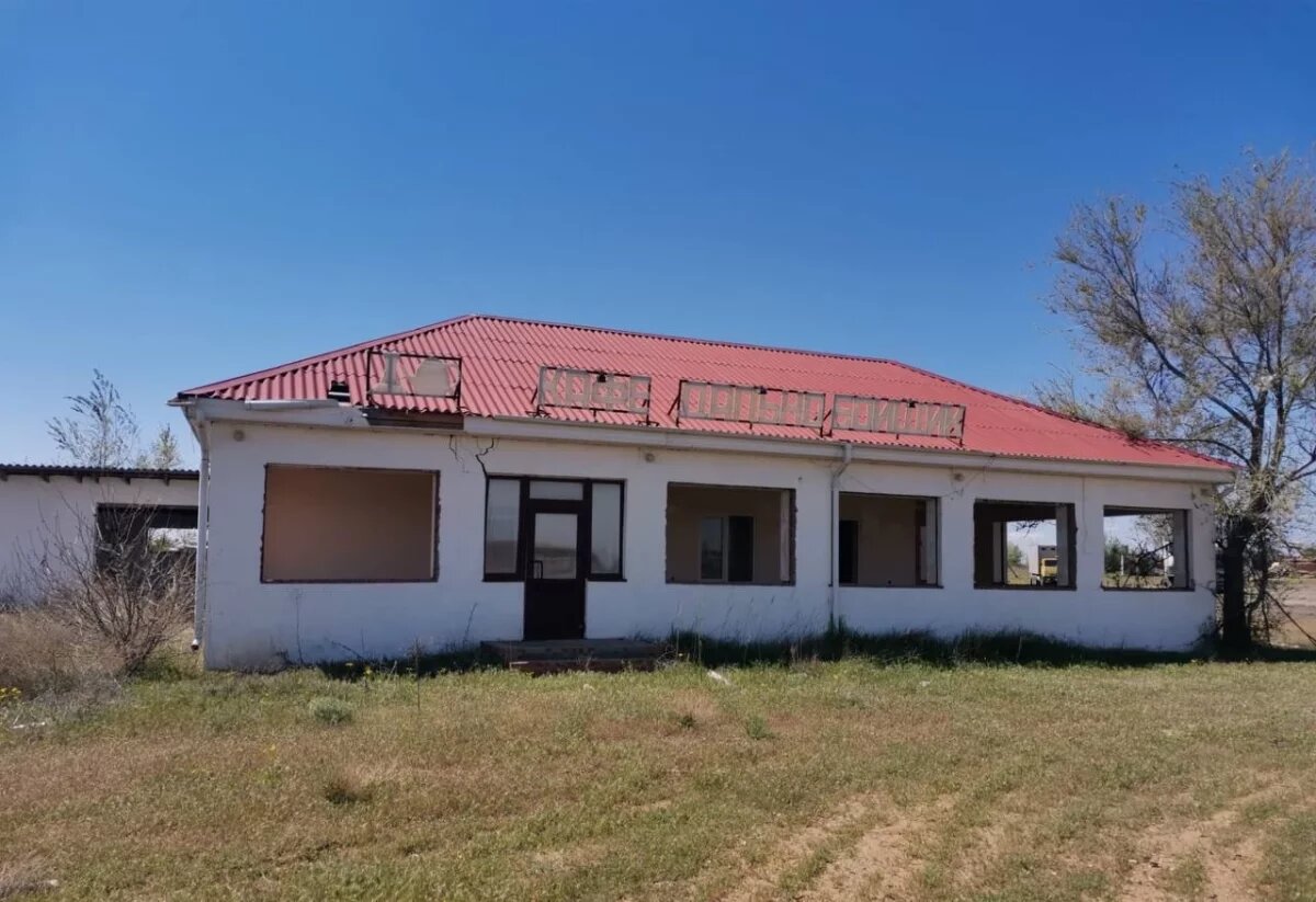    Харабалинское кафе могло уйти с молотка из-за долгов