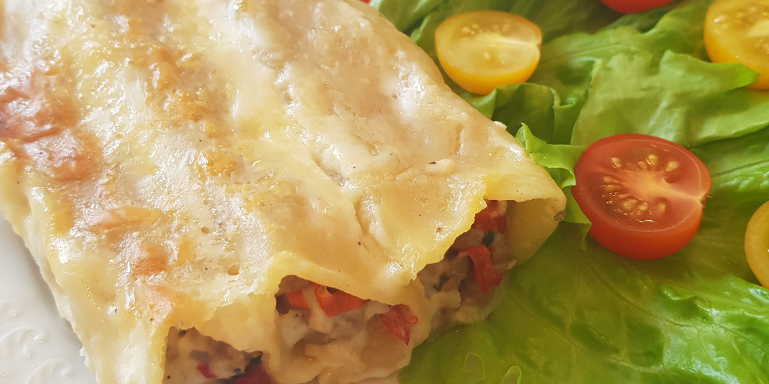 Каннеллони с соусом бешамель