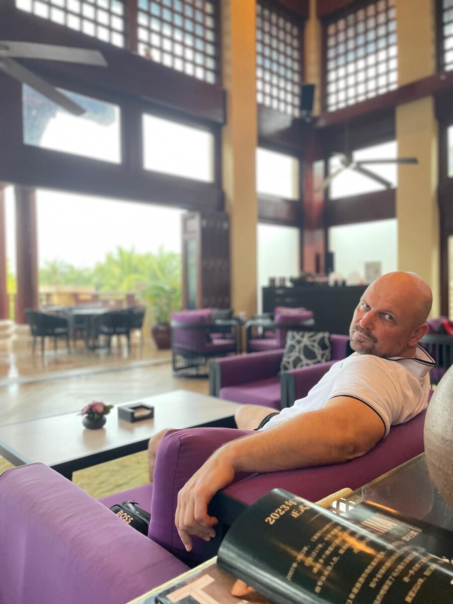  Афонский Сергей Николаевич, стаж работы судьей и заместителем председателя районного суда по гражданским делам 10 лет