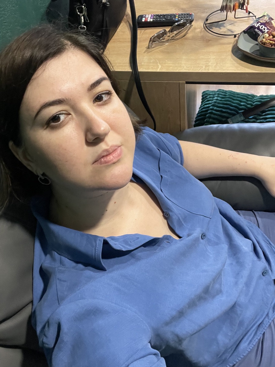 Это мое кислое усталое лицо, отражающее атмосферу последних дней десяти 