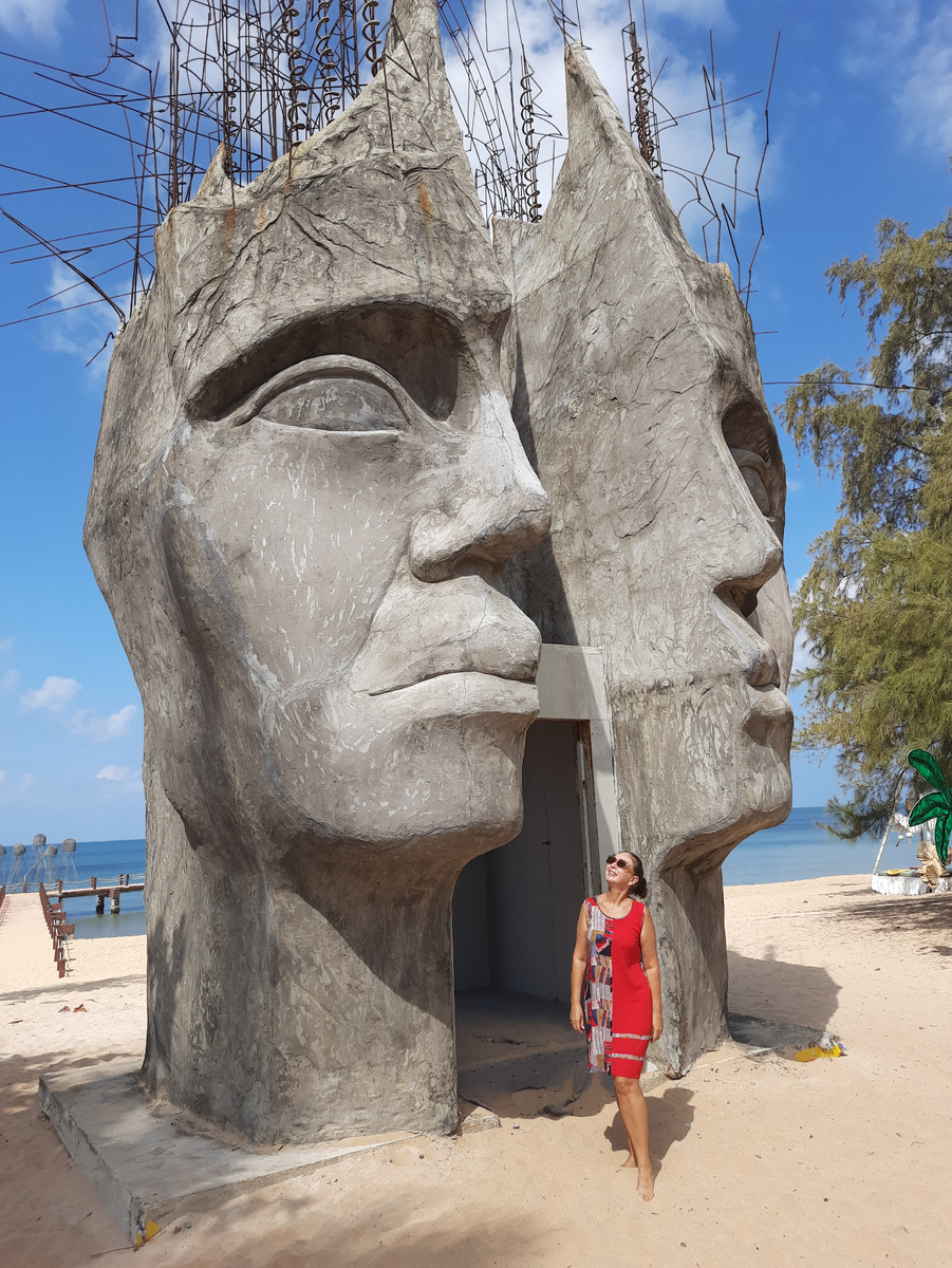 Пляж Эпизод или Сансет Санато, листайте!