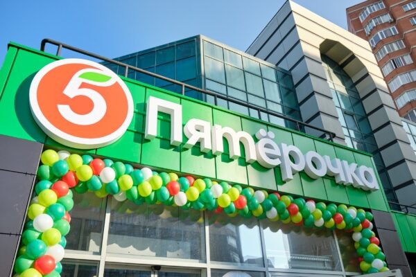 У Х5 20 тысяч магазинов «Пятерочка», а также сети магазинов «Перекресток», «Около», «Чижик»