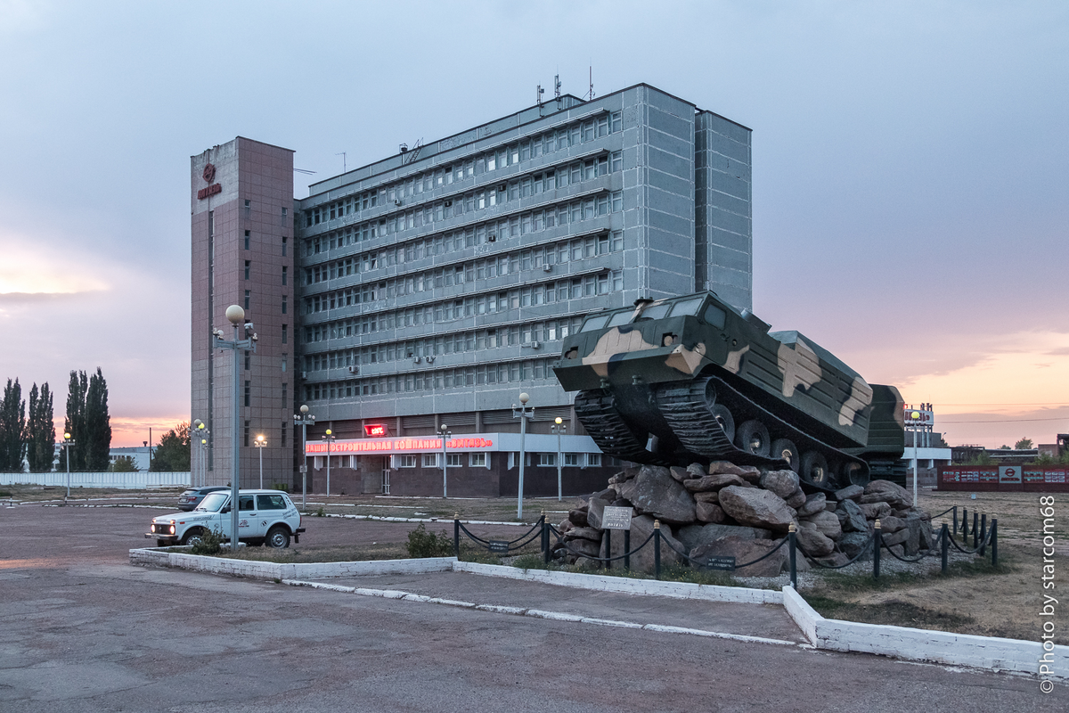 В общем мчу я как ошпаренный енот и вдруг неожиданно вижу вот это: