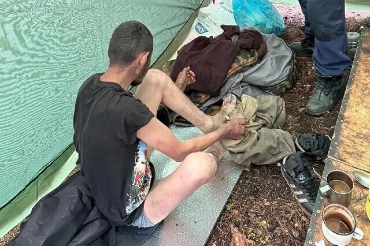    Блуждавший 10 дней в лесу Якутии без еды и воды огнеборец вышел к людям