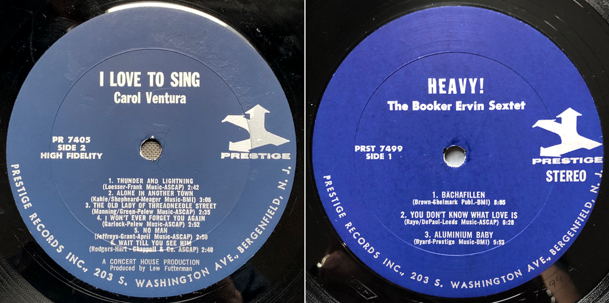 Этикетки моно (слева) и стерео (справа) изданий пятой сотни. 