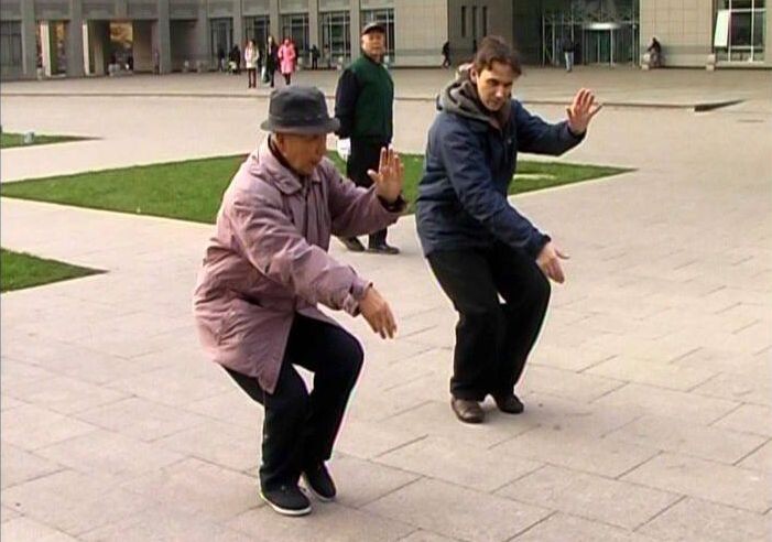 с учителем Цянем в Пекине изучаем "37 форму У" тайцзицюань