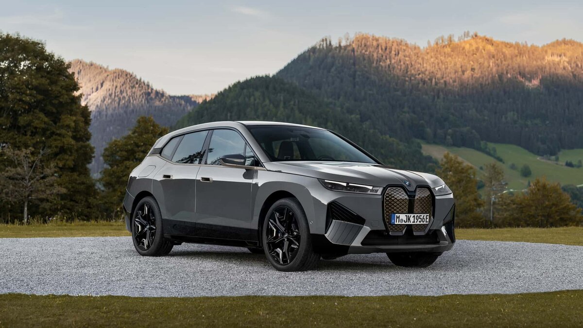 BMW iX