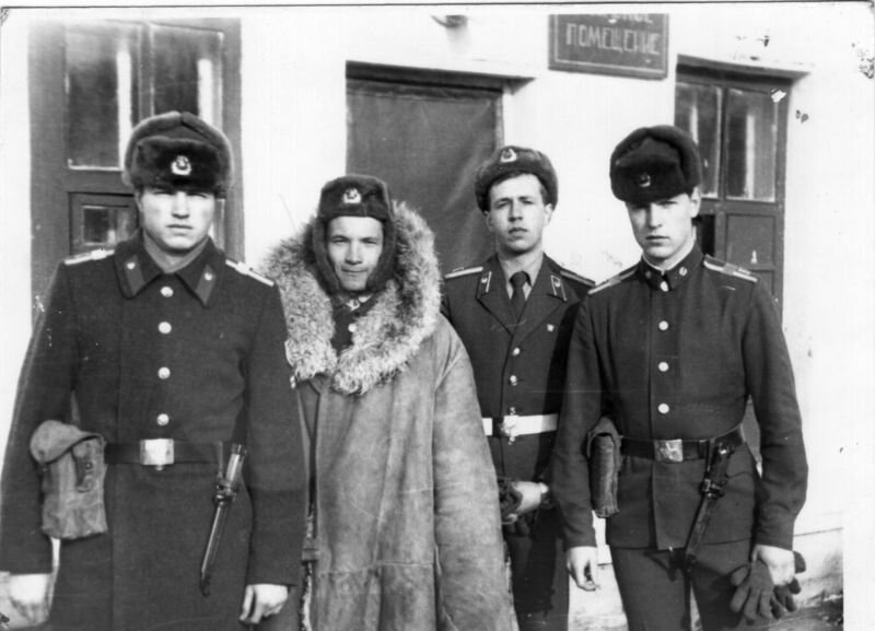 Враг не пройдёт!