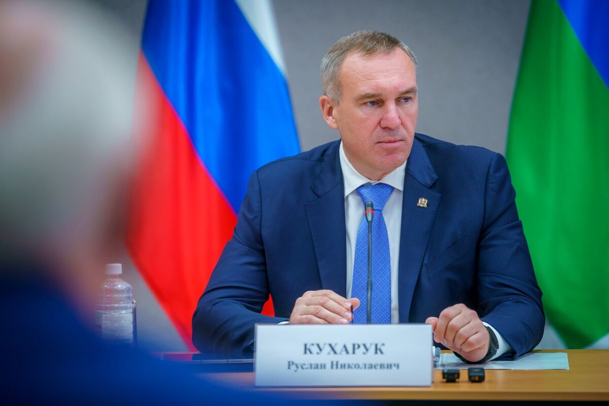    Руслан Кухарук поблагодарил управленцев Нижневартовского района за серьёзный подход к реализации федеральных программ