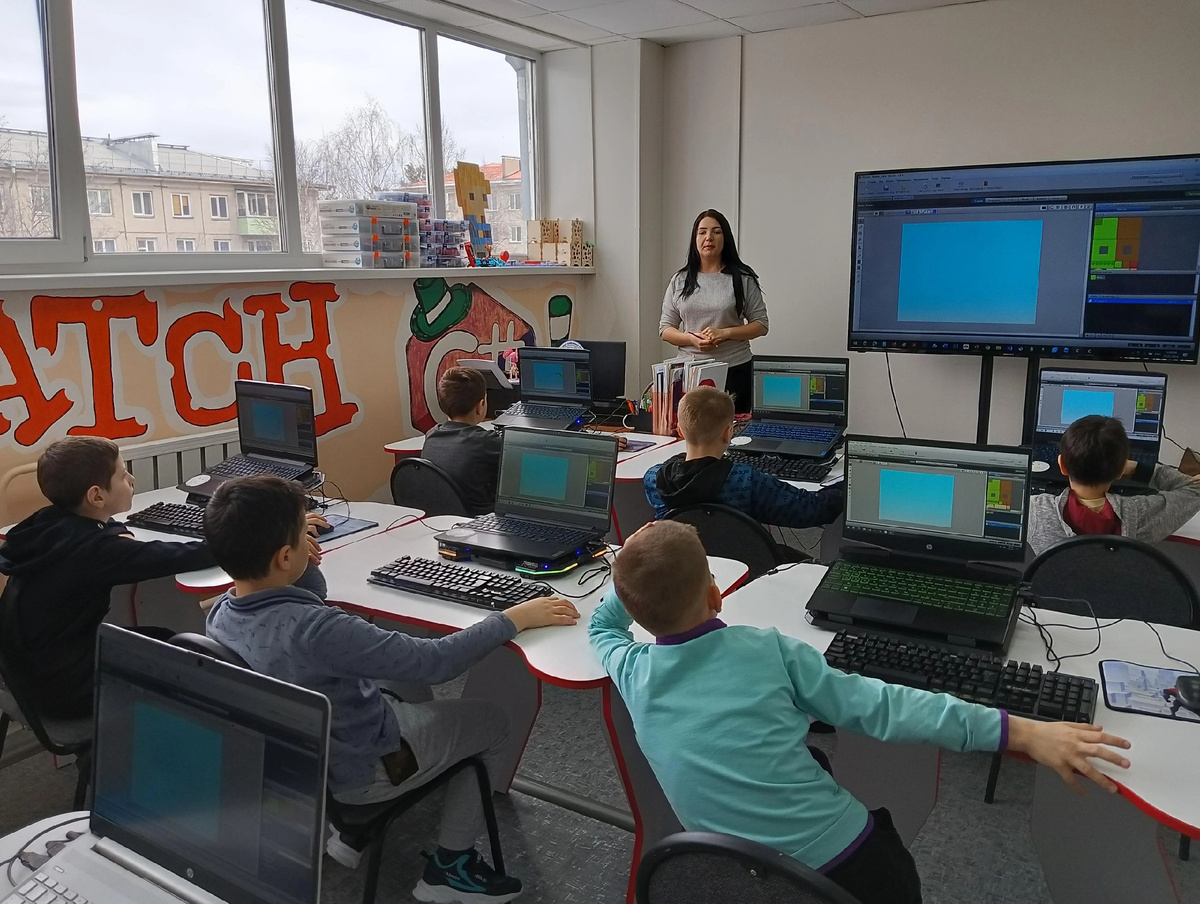 Мастер-класс по программированию в Детском клубе цифровых технологий "IT- КОТ".