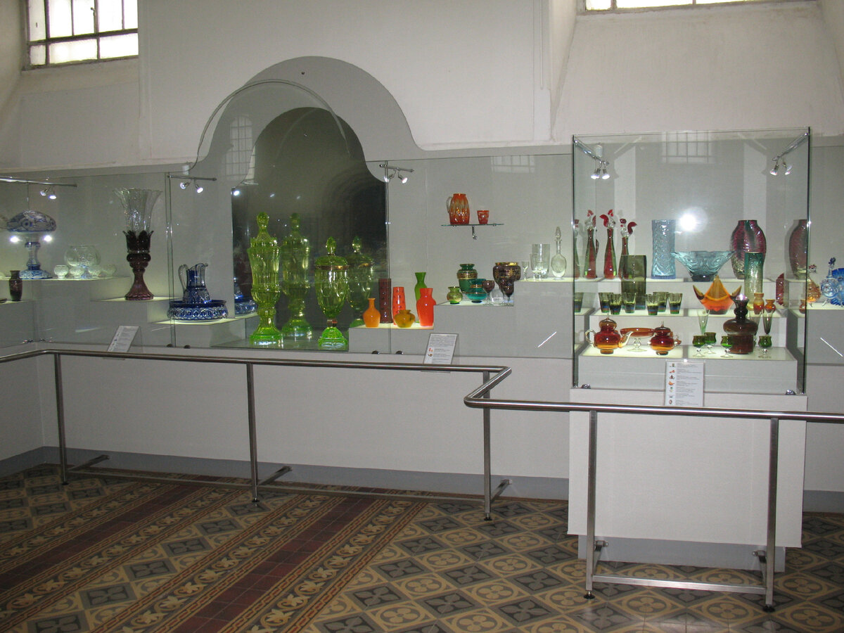 Гусь хрустальный достопримечательности. Улыбка гусь хрустальный. Гусь хрустальный. Улыбка гусь хрустальный. Город гусь-хрустальный владимирская.