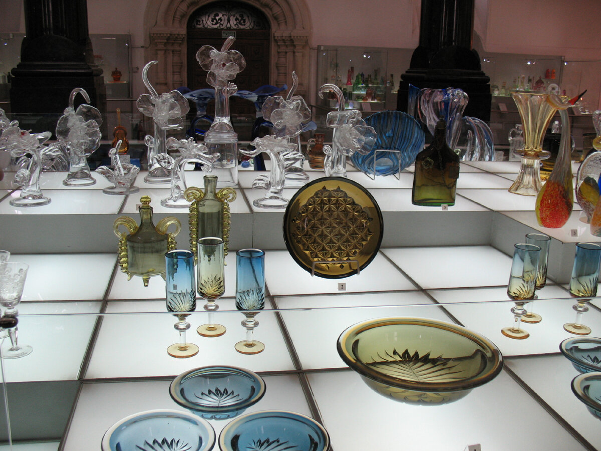 Циан гусь хрустальный. Хрустальный рынок в гусь-хрустальном. Стеклозавод гусь хрустальный. Циан гусь хрустальный. Гусь-хрустальный владимирская область.