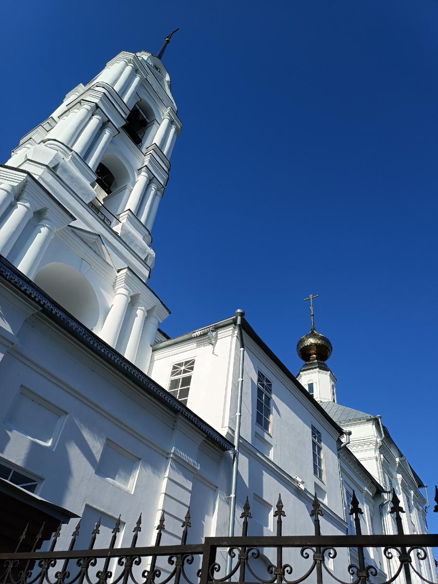 Собор Благовещения пресвятой Богородицы, г. Буй. Восстановлен и освящен в 2010 году(частично). Окончательно - в 2016 году. Фото автора 2023 г. 