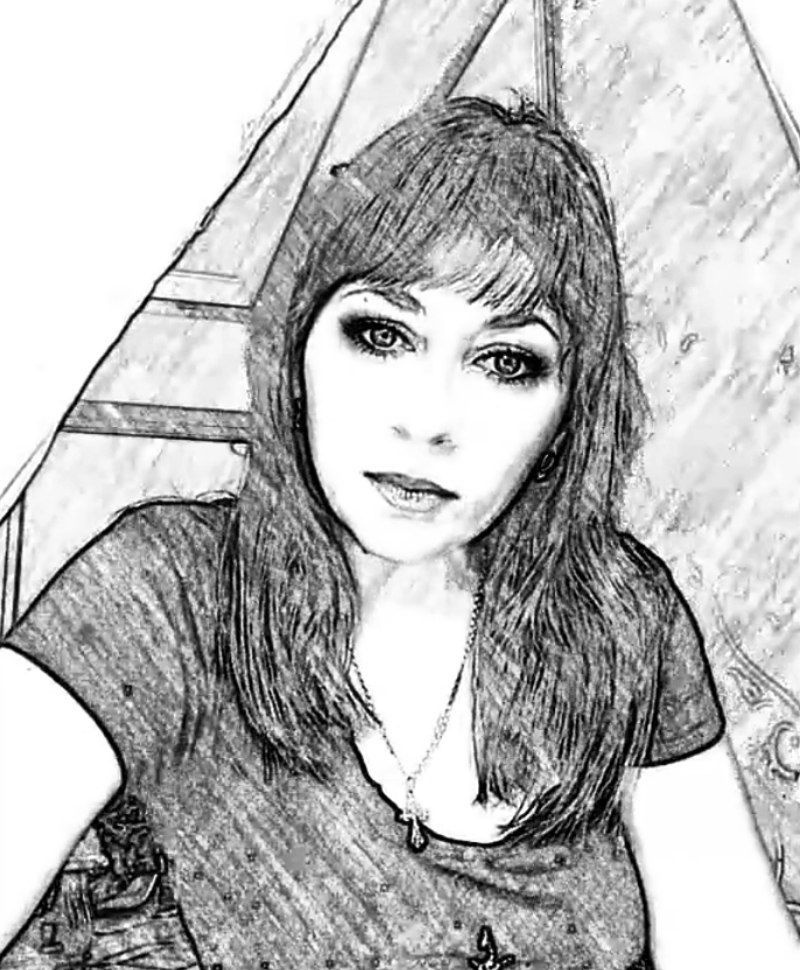 "Просто мама троих детей" и создатель фэнтезийной Вселенной Ника Феликс (фото из личного архива писательницы)