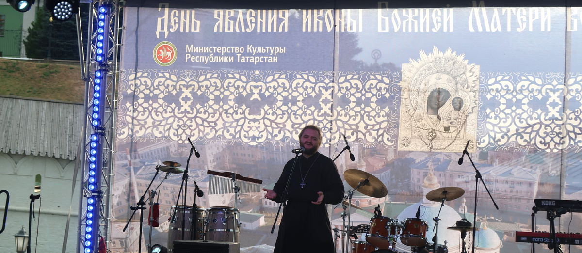 Савва Мажуко - Архимандри́т Са́вва (в миру Дми́трий Ива́нович Мажу́ко; род. 20 августа 1976, Гомель, Белорусская ССР, СССР) — священник Белорусской православной церкви, архимандрит, насельник Никольского монастыря в Гомеле. Пишет и на русском языке.