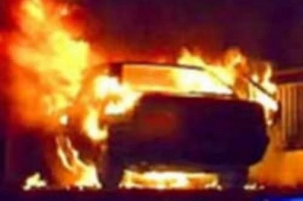    Жители Николаева за ночь сожгли четыре машины бойцов ВСУ и военкомов